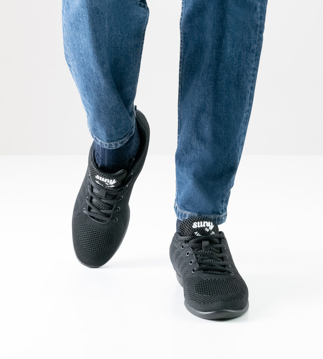 4020 Suny Sneaker