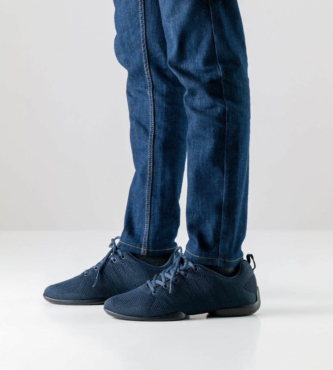 4030 Suny Sneaker