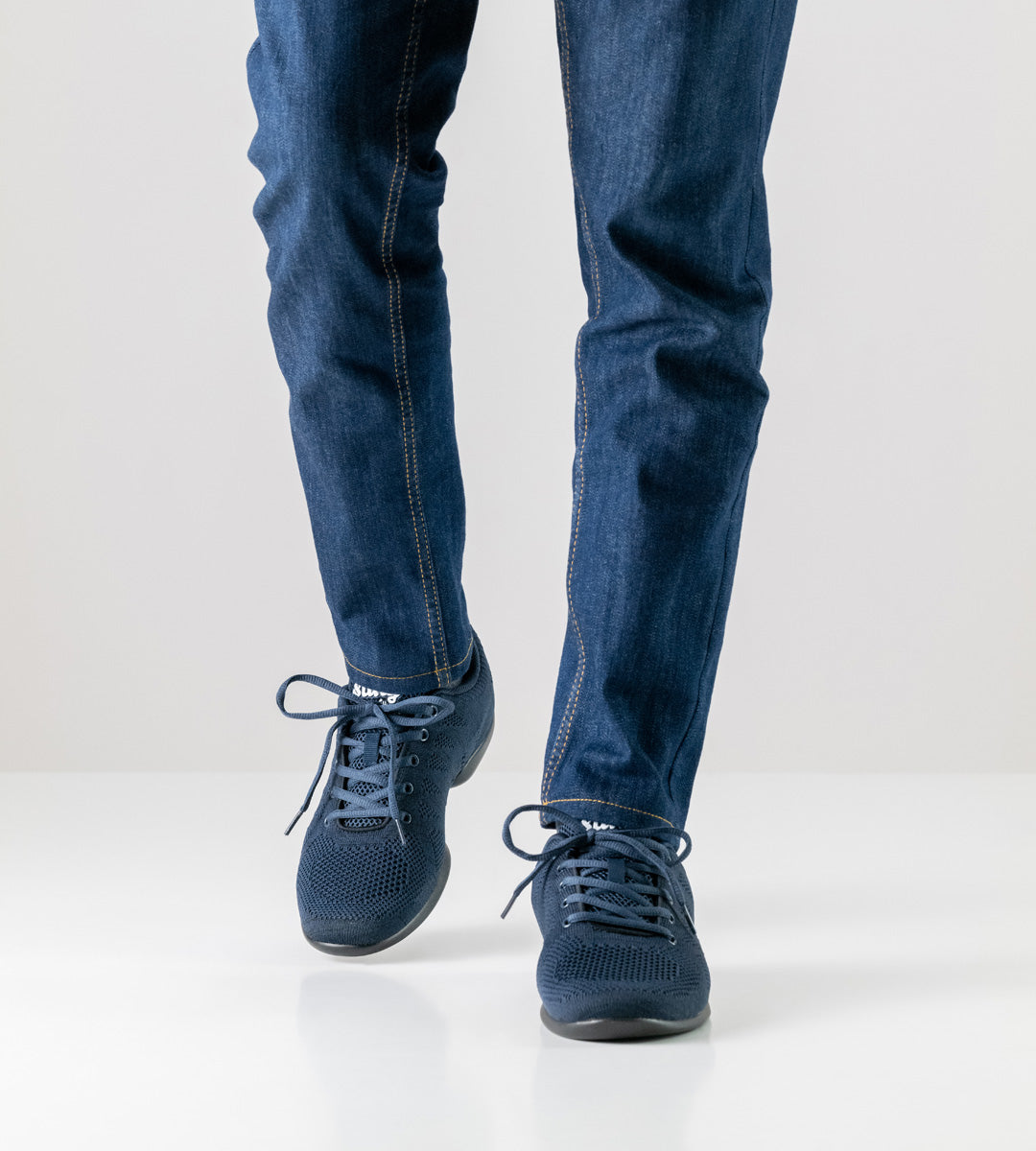 4030 Suny Sneaker